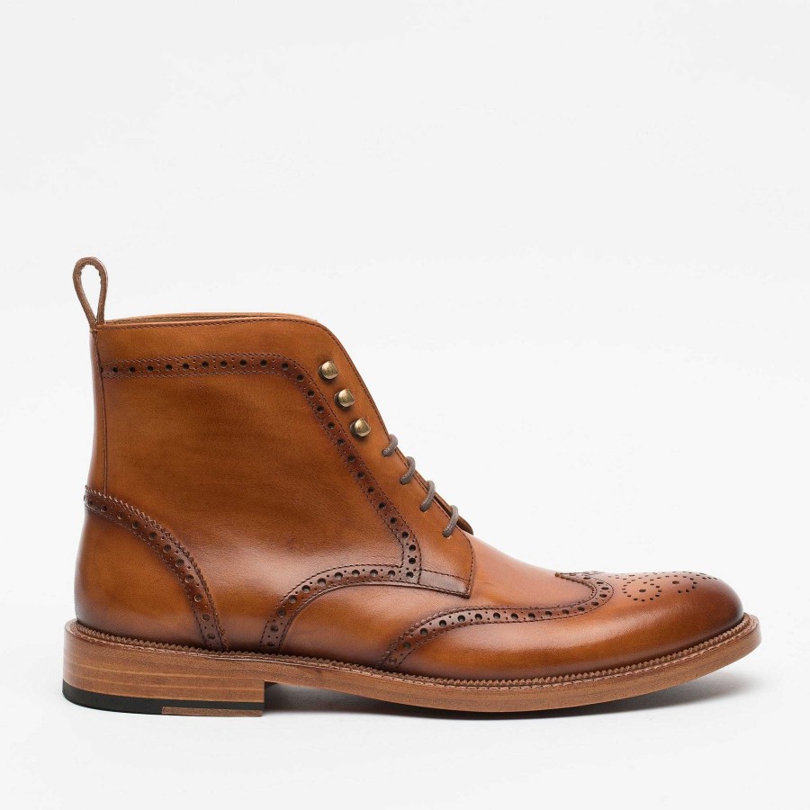 Boots TAFT | The Mack Boot In Burnt Honey Vachetta Leather | Taft